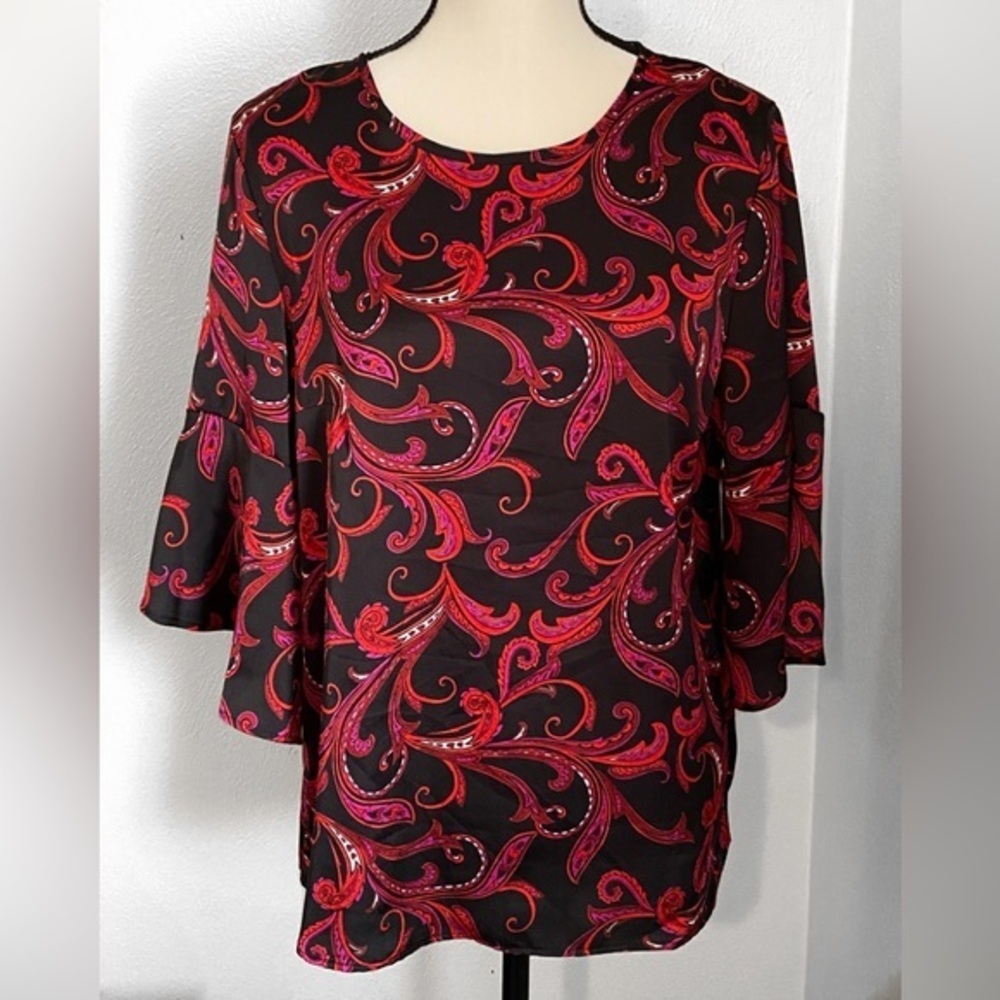 Zac& Racheal top size M